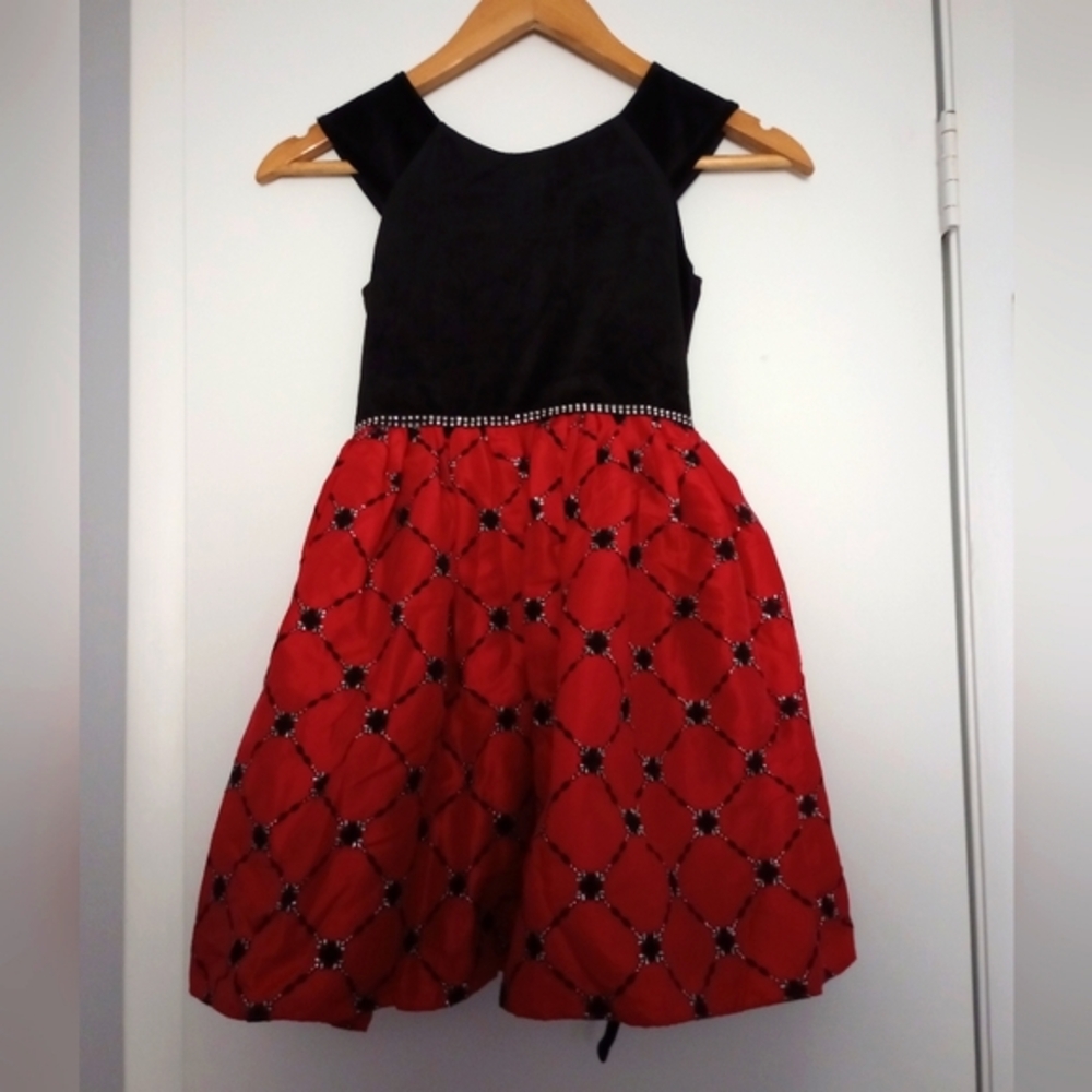 Dress Girl Dollie and Me size 8 read measurements Party New With Out Tags